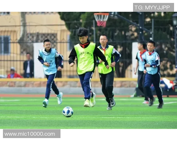 聆听绿茵激情以足球巨星独特声音展现赛场风采 聆听绿茵激情以足球巨星独特声音展现赛场风采